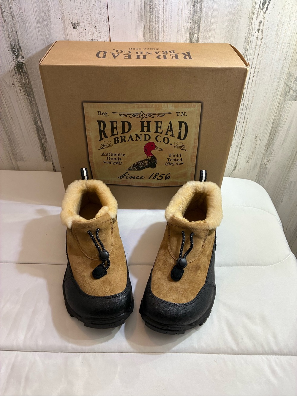 Red Head men’s Alaskan Guide Lo Tan and Black Shearling-Lined Winter Boots